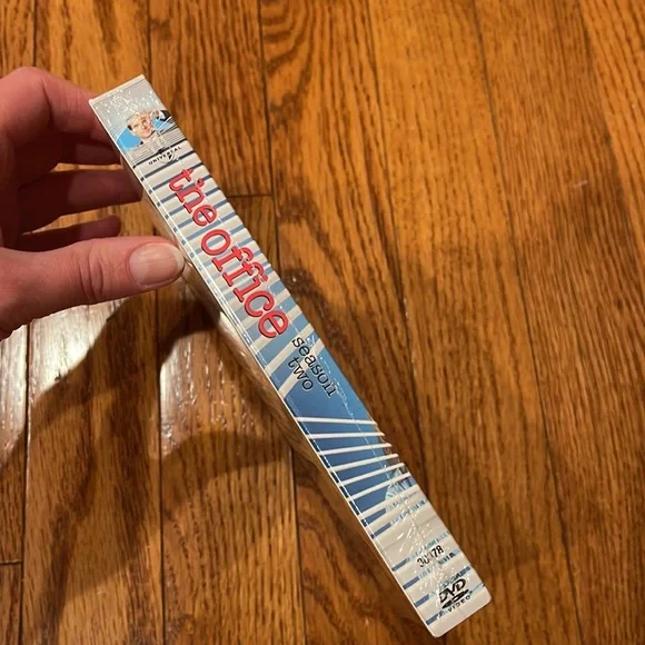 The Office Season 2 DVD , new and sealed - Picture 3 of 3